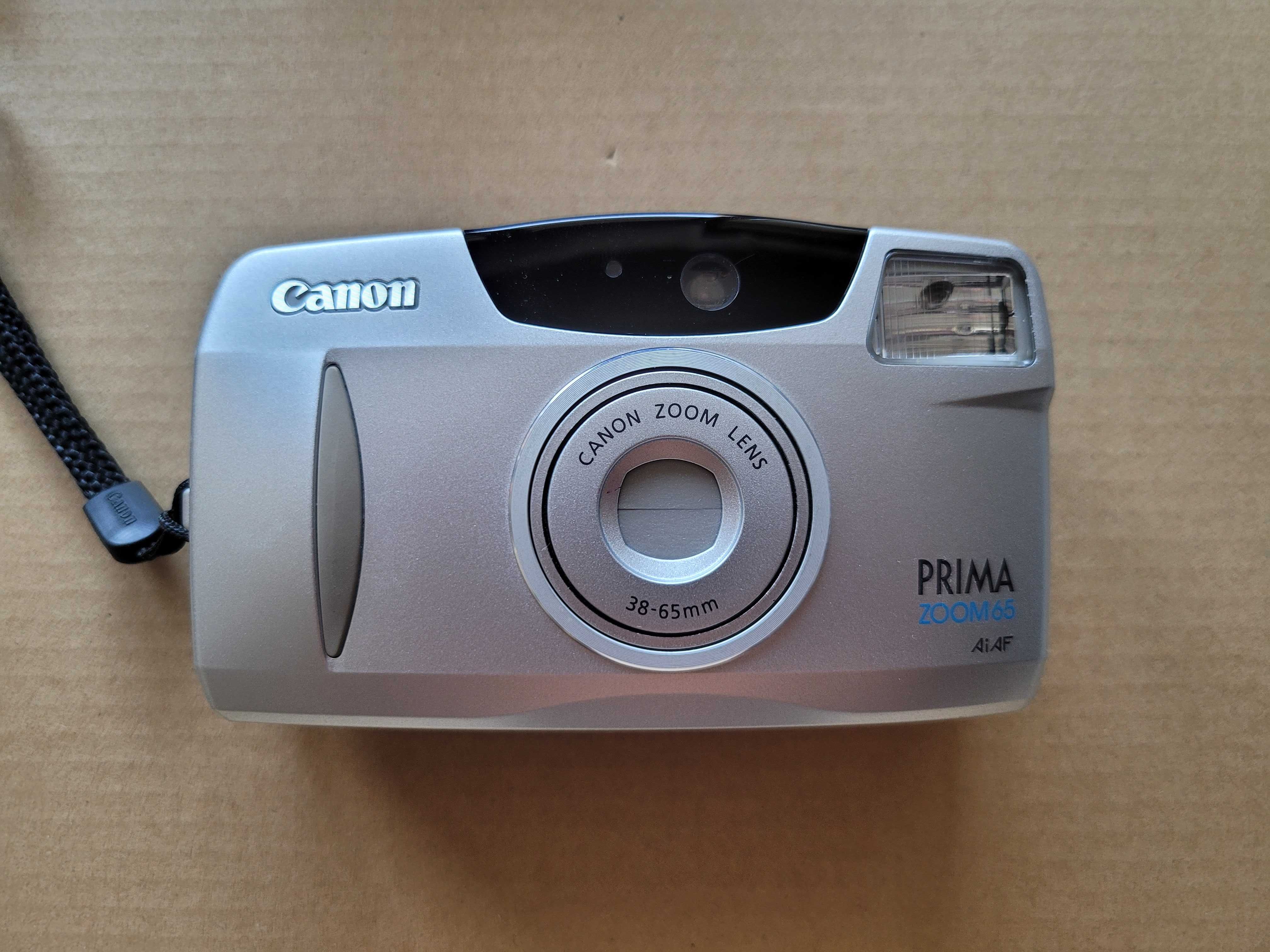 Canon Prima Zoom 65 – kompaktowy aparat analogowy