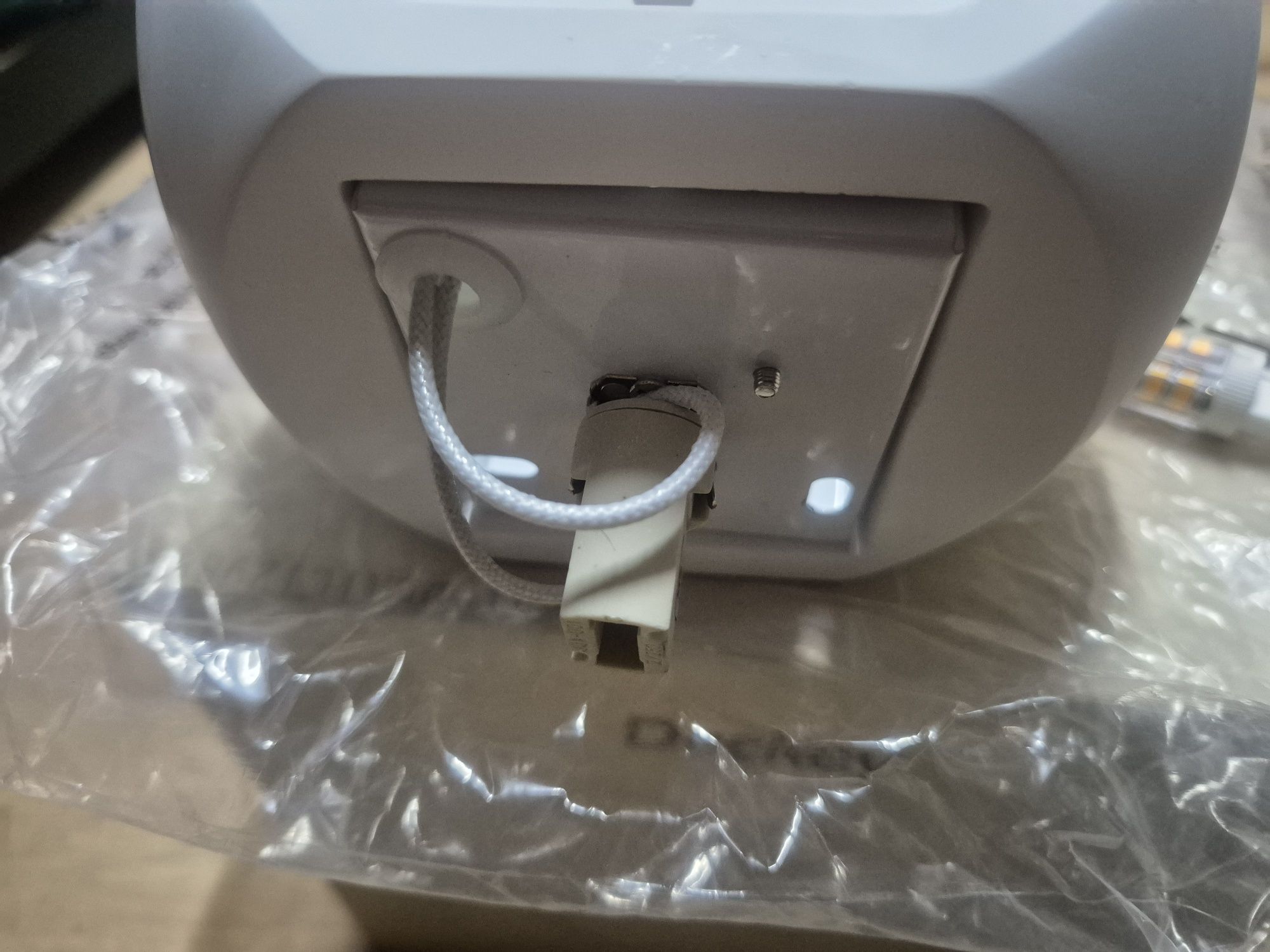 Ceramiczna lampa ścienna DECKEY