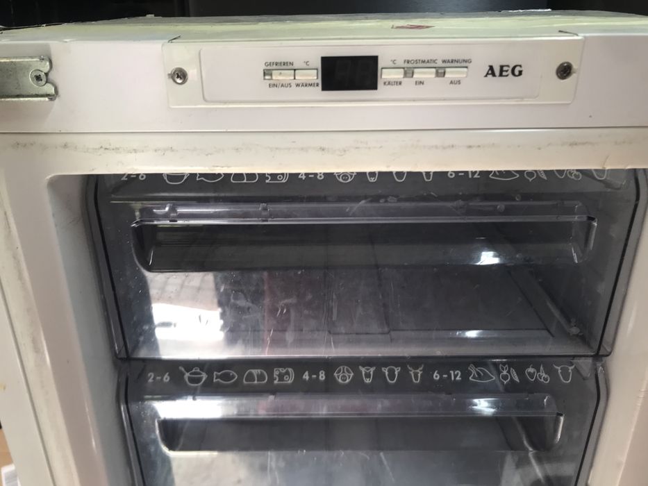 Морозильна камера. AEG