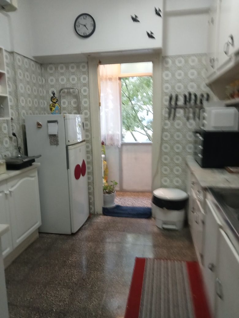 Quarto para arrendar com casa de banho privativa tratamento de roupas