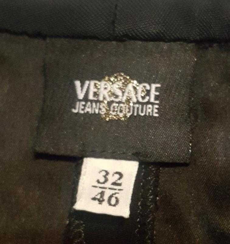 Оригинал.шикарное,стильное,черное платье-футляр versace jeans couture