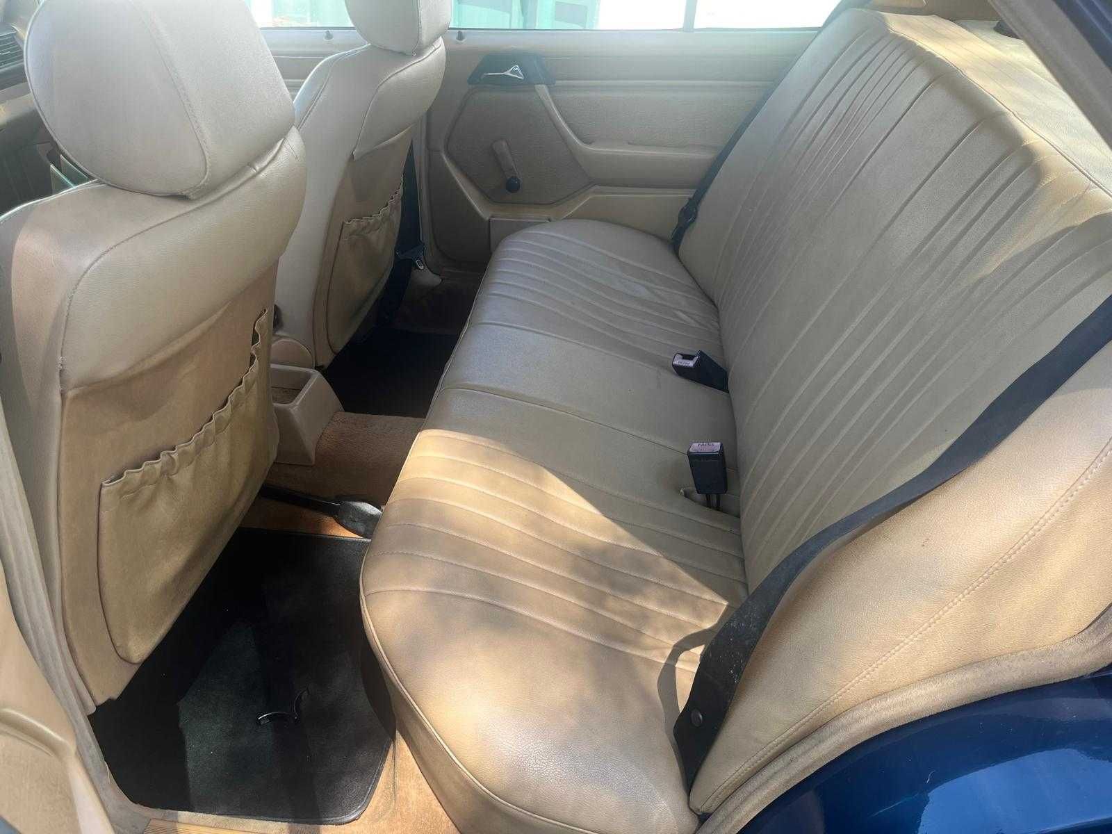 Mercedes 200D nacional