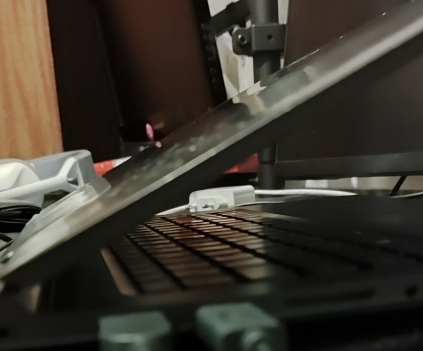 Lenovo IdeaPad 700/15,6/SSD+HHD=1,5TB!!!/ NVIDIA GTX950/16GB/i5-6300HQ