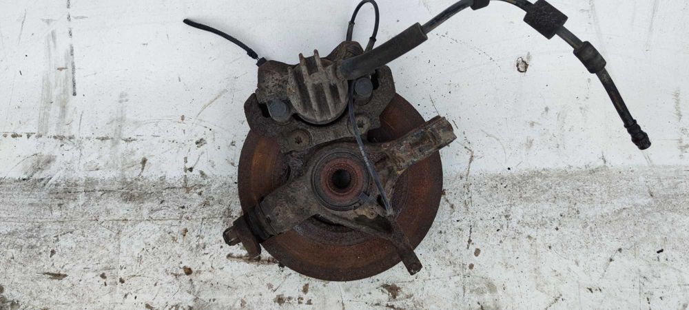 Citroen C4 Grand Picasso 2.0 Zwrotnica Prawy Przód Prawa Przednia PP