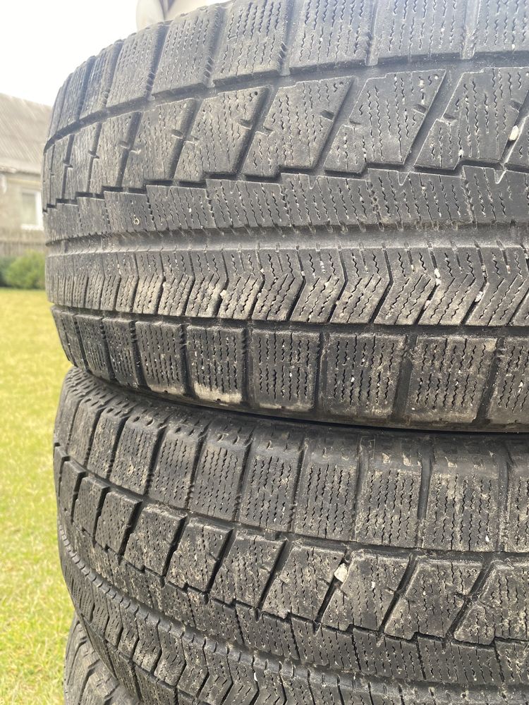 Комплект 205 55 r16 Bridgestone Blizzak зима 19 год