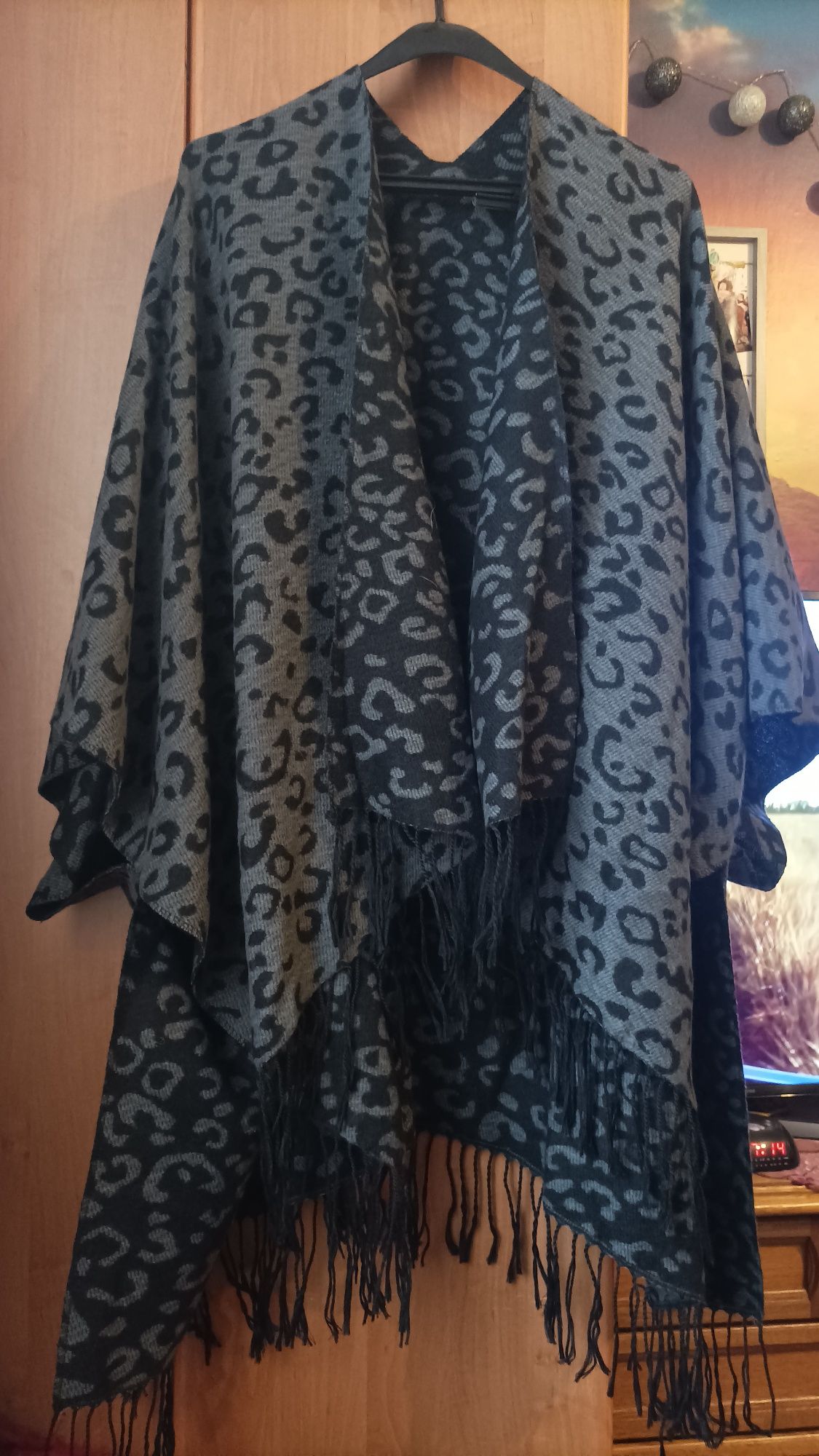 Poncho nowe,modny print panterka