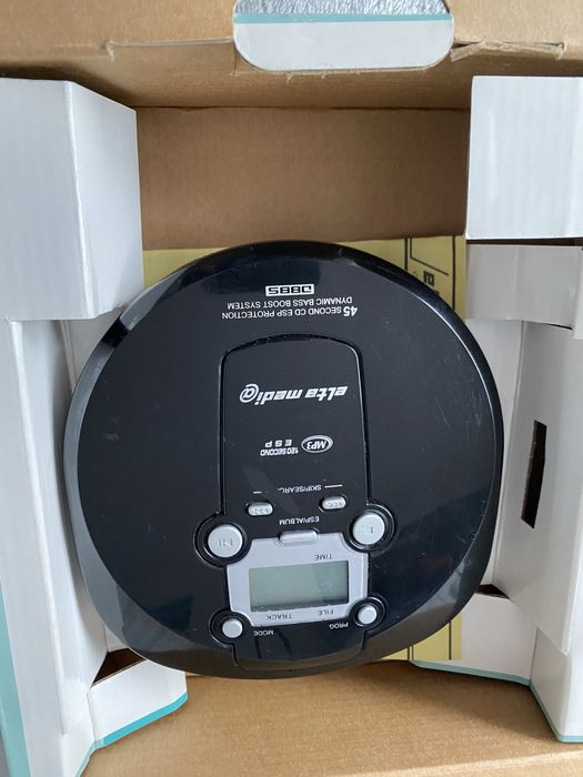 CD Player plus Mp 3 ELTA w pelni sprawny