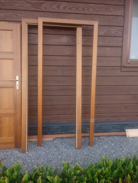 Drzwi drewniane z demontażu