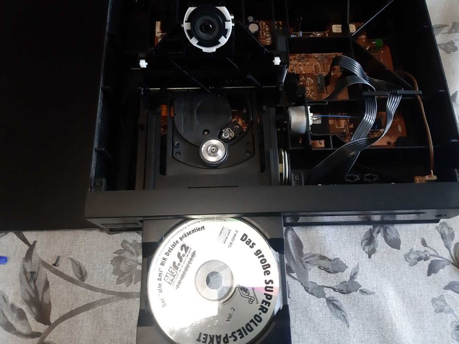 Odtwarzacz Grundig CD3000