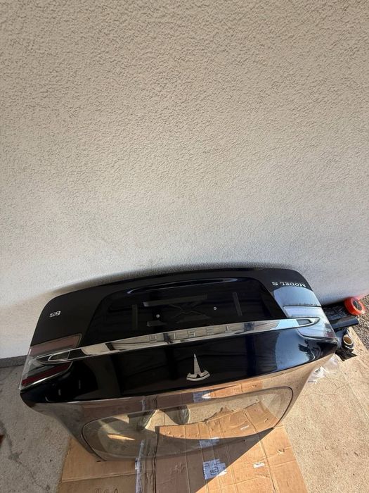 Ляда, кришка багажника Tesla S, тесла с дорест