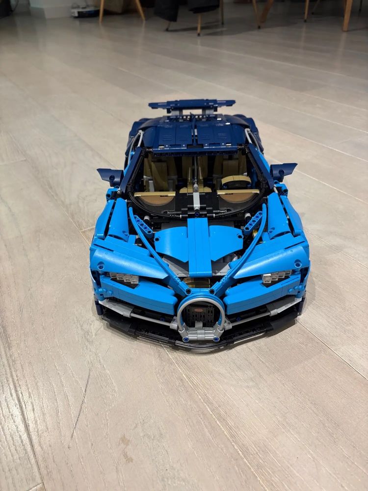 Klocki Technic Bugatti Chiron 42083 z 3599 Elementow