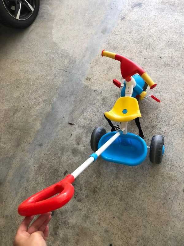 triciclo para criança com pedais