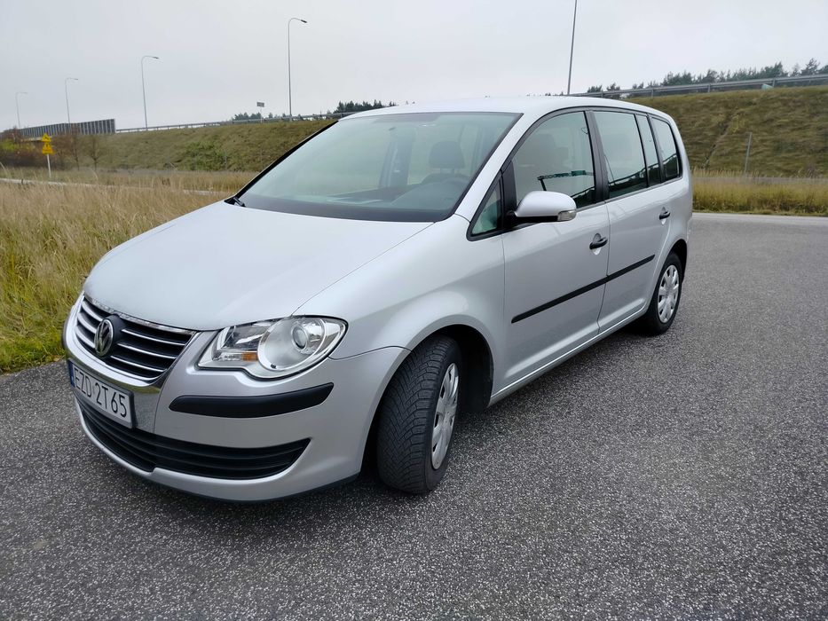 Duże wygodne rodzinne auto