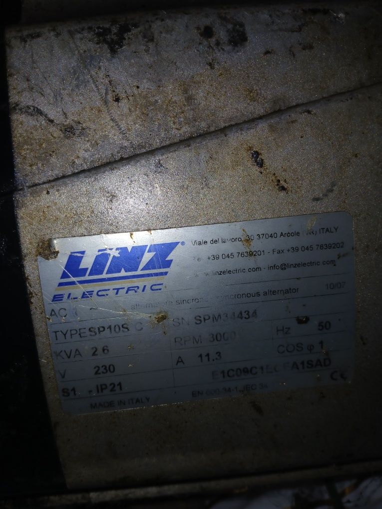 Бензогенератор HITACHI  KOKI 6.0HP E24SC