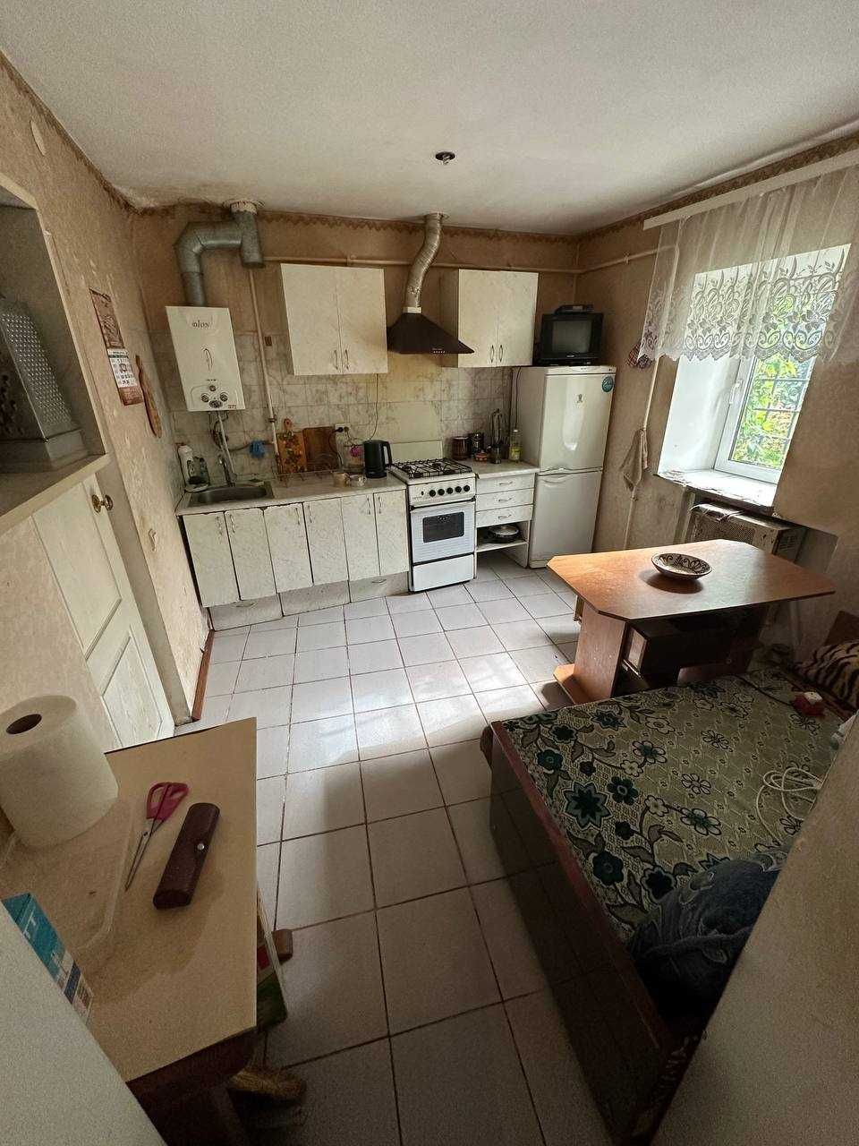 Продам 1\2 буд. Старе місто