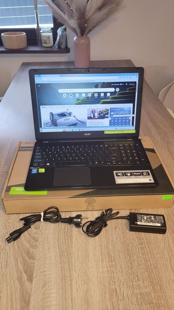 Laptop ACER Aspire E 15, dysk o pojemności 1 terabajt