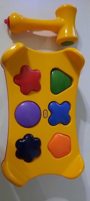 Розвивальна іграшка Сортер з молоточком Tolo Toys