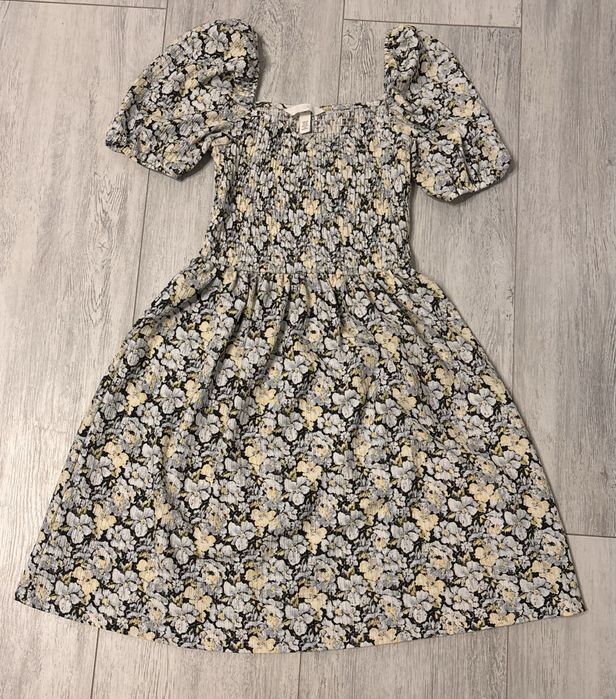 Сукня H&M з квітковим принтом
