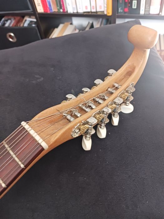 Bandolim tipo medieval de António Faria