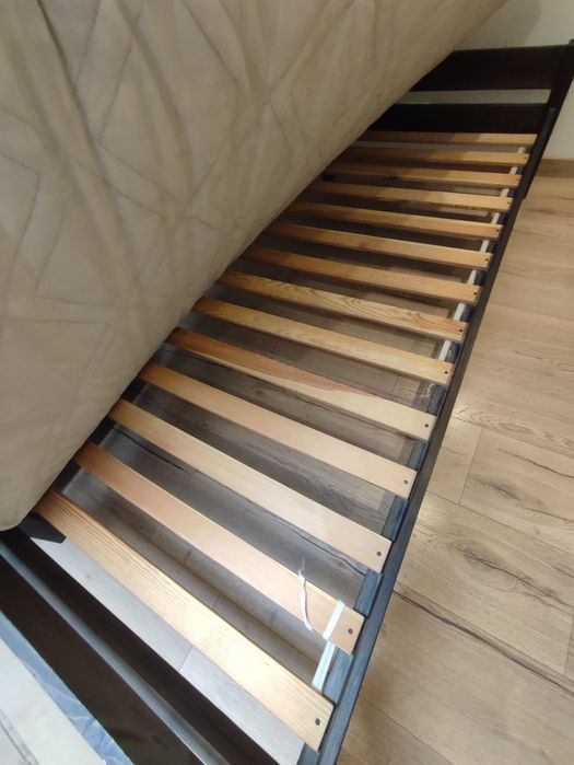 Łóżko 90 x 200 cm