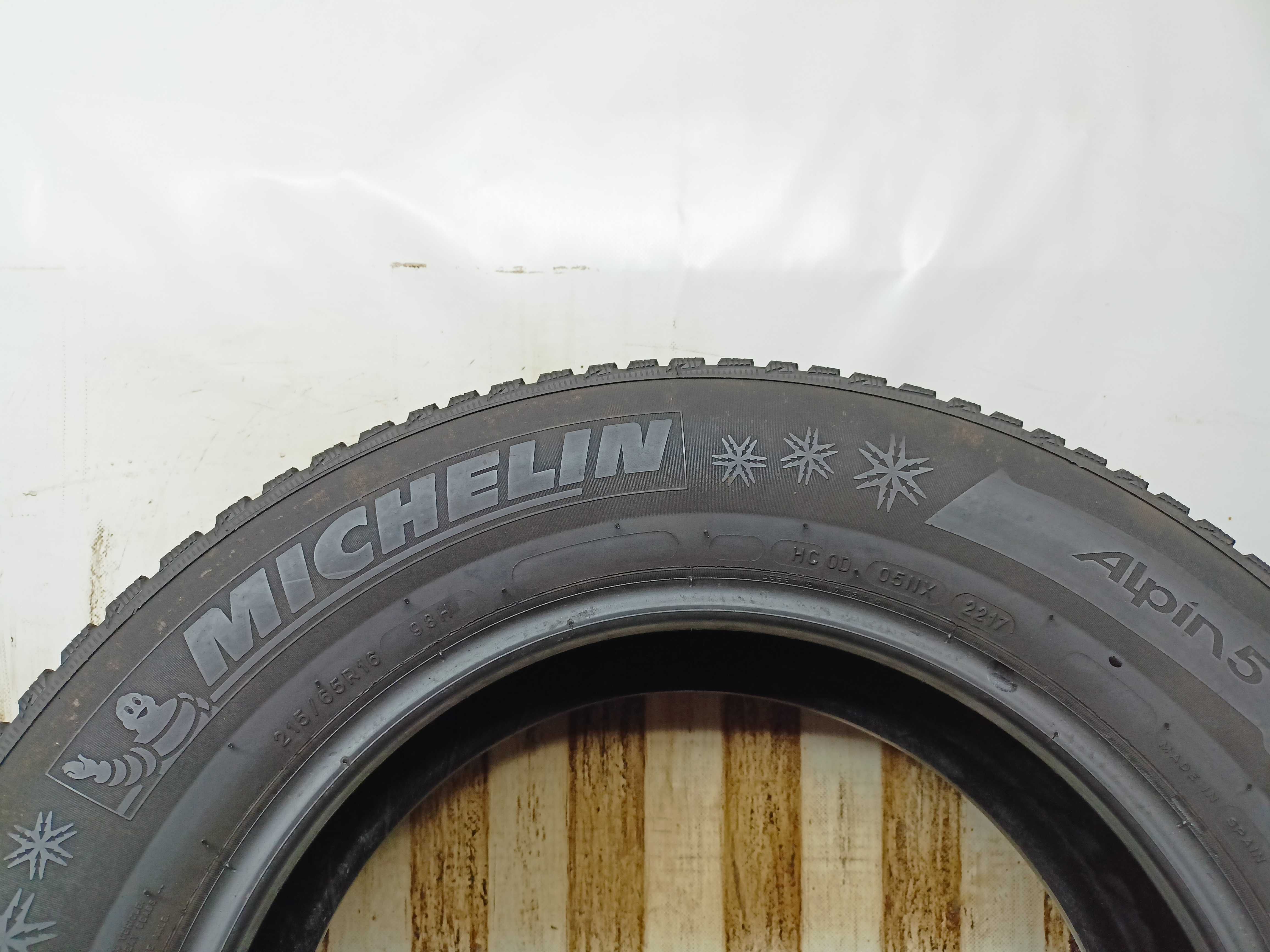 Michelin Alpin 5 215/65/16 2017r. 98H 6,7mm (2311)