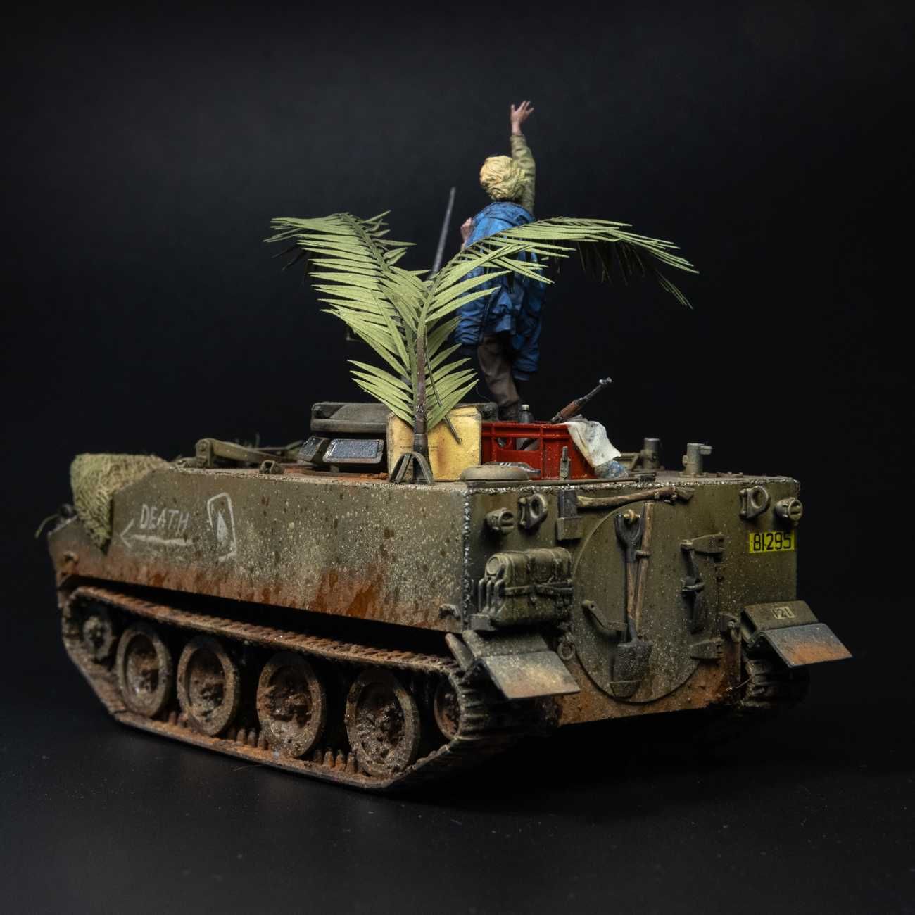 Model m114 1/35 TAKOM