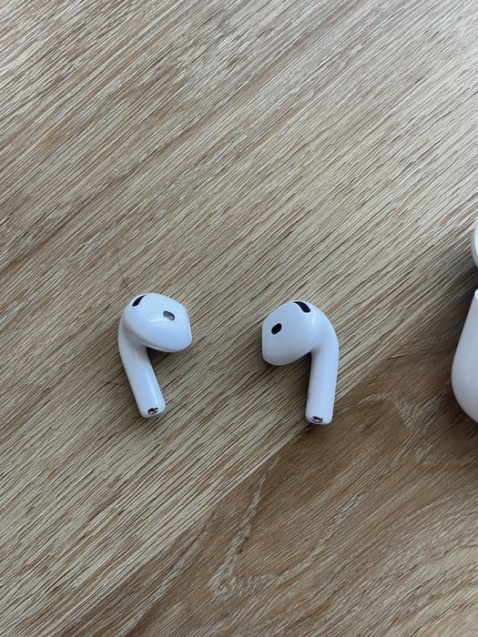 AirPods 4 ( sem cancelamento de ruído