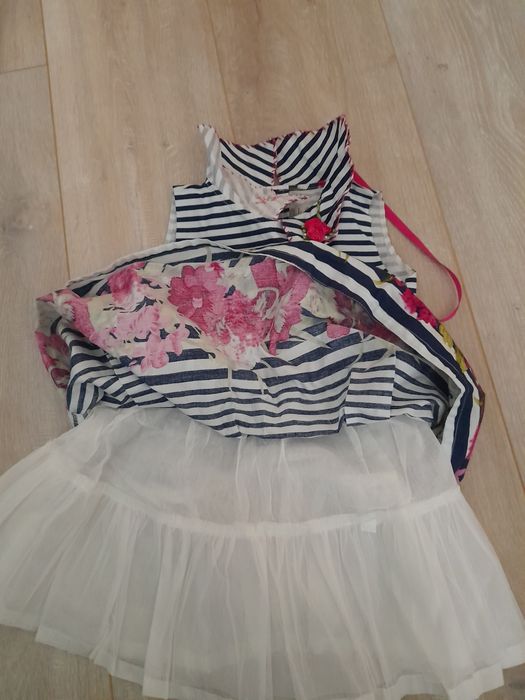 Sukienka dziewczęca