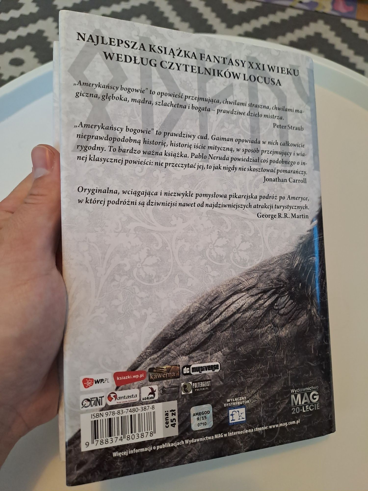 Amerykańscy Bogowie Neil Gaiman