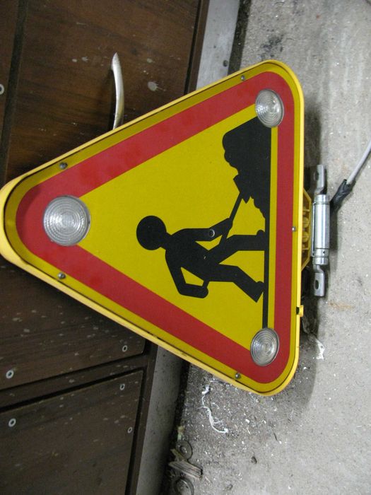 Znak ostrzegawczy roboty drogowe podświetlany dwustronny