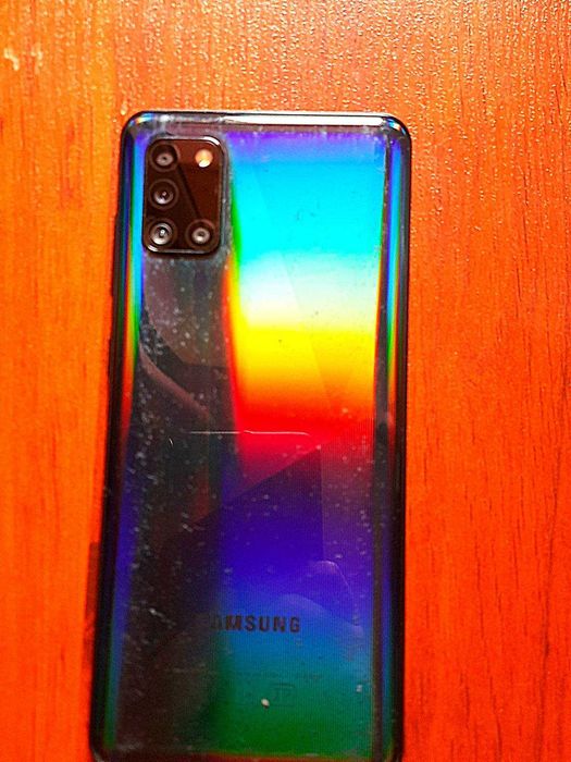 Samsung A31 в гарному стані