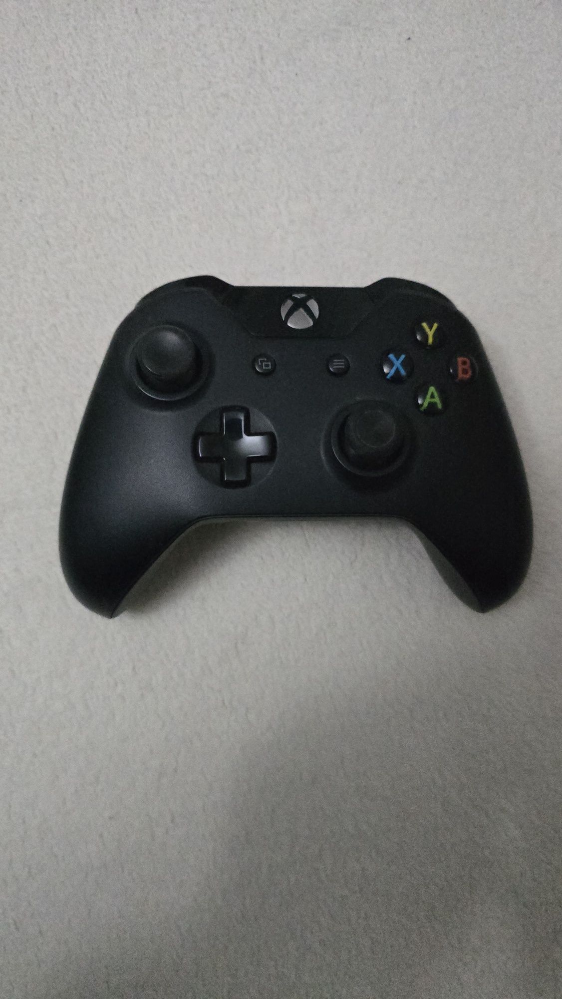Vendo xbox one s, LER ANÚNCIO TODO