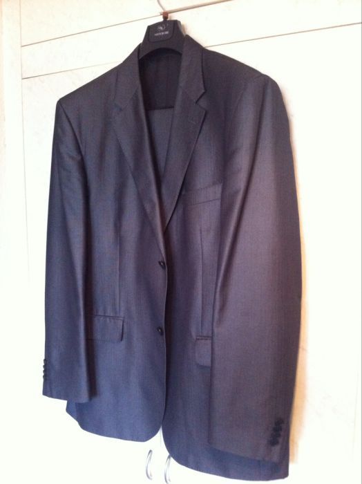 мужской классический деловой костюм.франция