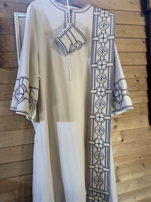 Дияконське облачення