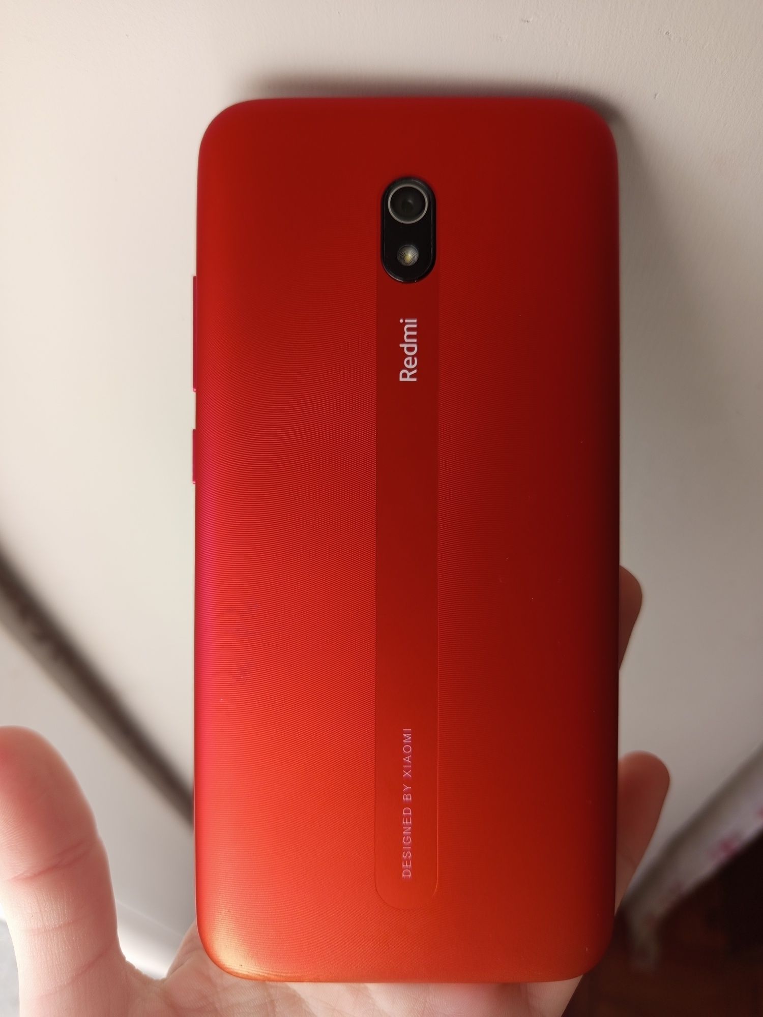 ПРОДАМ ТЕРМІНОВО!!Смартфон робочий Redmi 8A