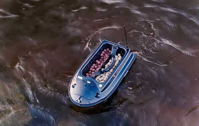 Короповий кораблик Boatman Actor PLUS PRO  GPS автопілот, ехолот