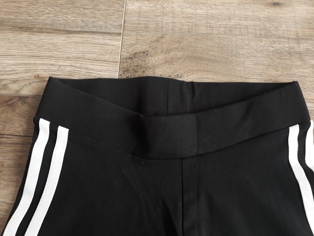 Czarne legginsy damskie adidas 3 paski rozmiar 30 xxxs xxs białe paski