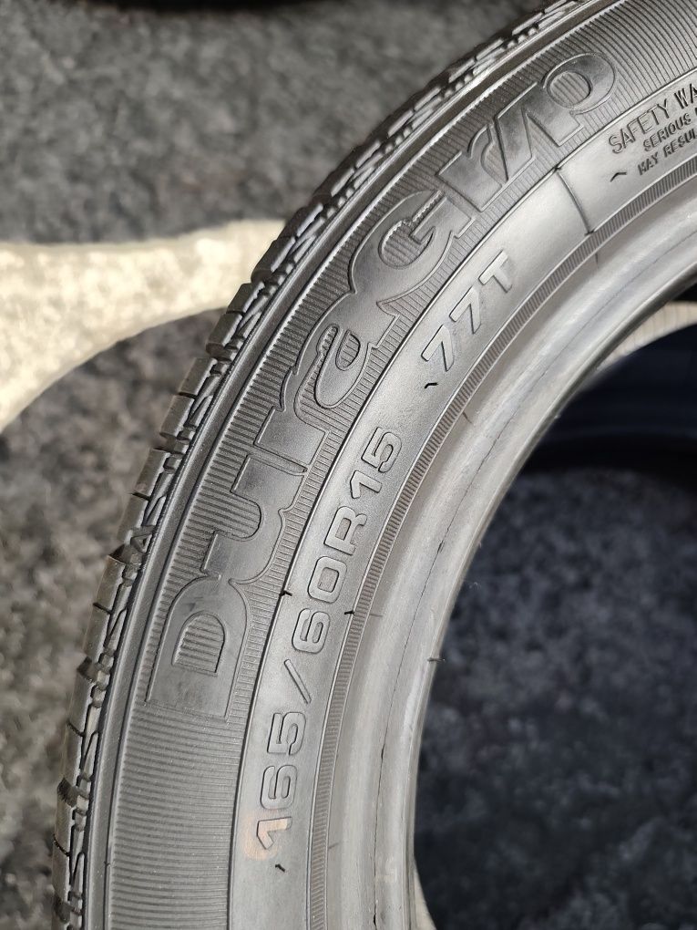 Pneus 165/60r15 GoodYear DuraGrip com 80% piso