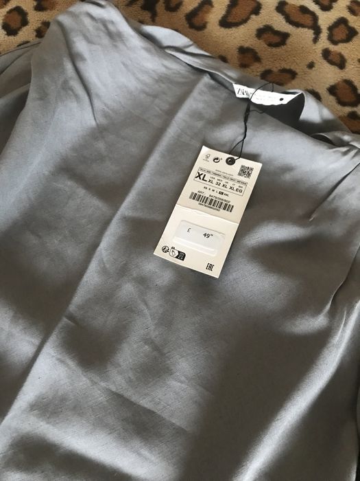 Літня сукня з віскози та льону ZARA