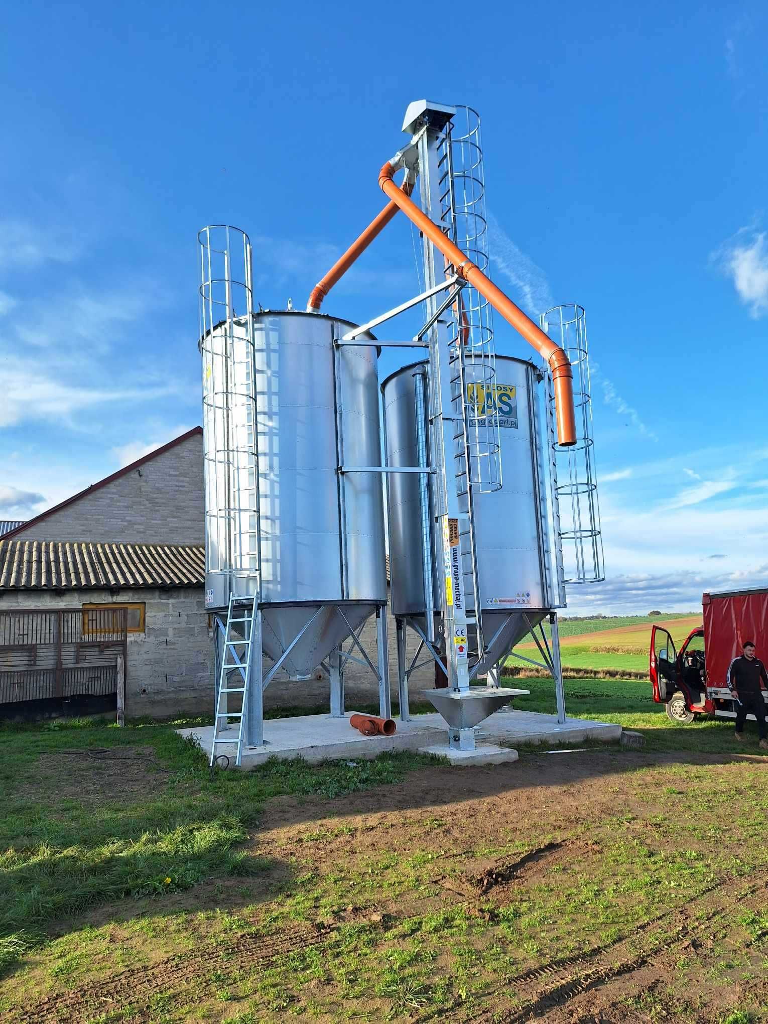 Podajnik łopatkowy do zboża kubełkowy ślimakowy silos zbożowy