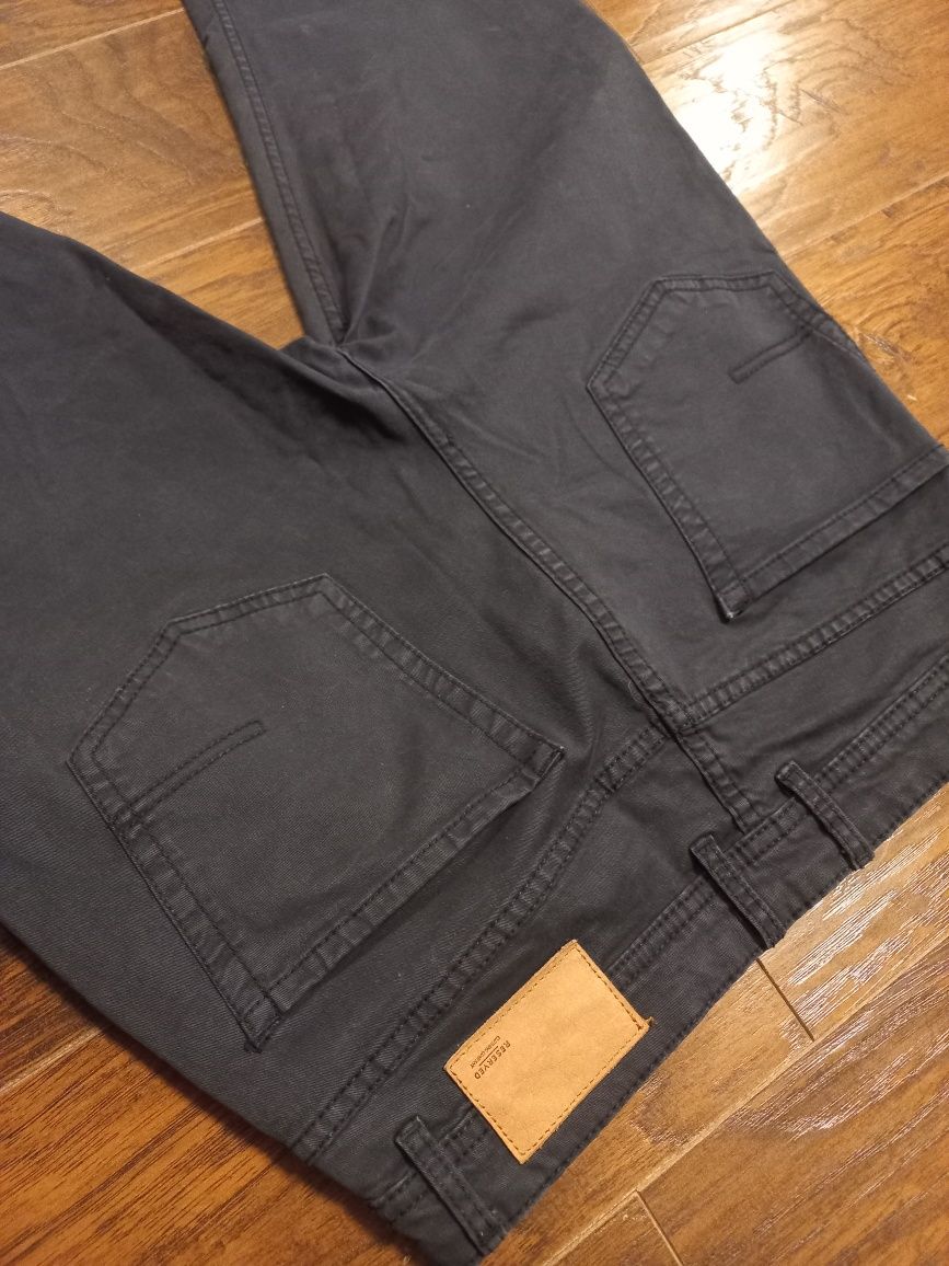Spodnie materiałowe męskie chinosy rozmiar 31 Reserved M prosta nogawk