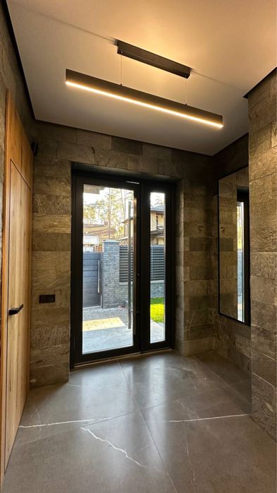 Будинок з новим ремонтом у Лісовій Бучі. Престижна локація, документи