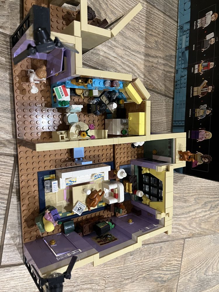 Конструктор Lego квартира героїв серіалу «Друзі» The Friends Apartment