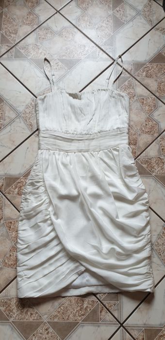 Sukienka damska na ramiaczkach