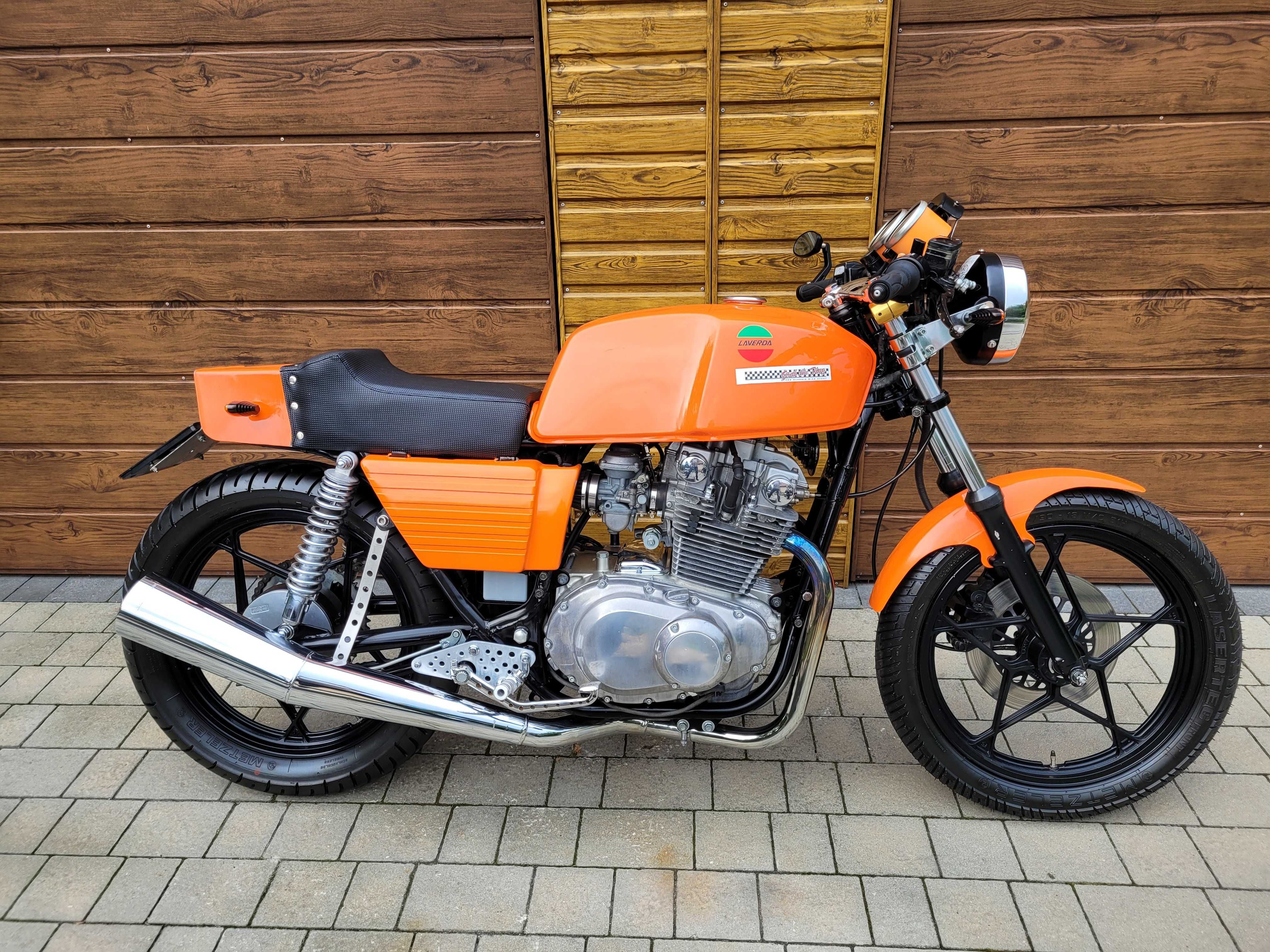 Suzuki GS 450 Cafe Racer Style