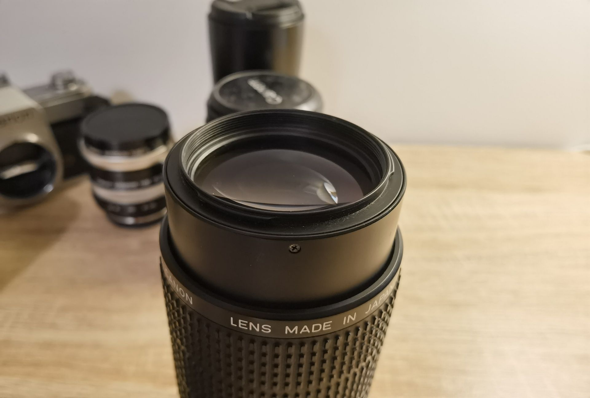 Lente Canon FD 75-200mm f4.5 ( Macro )