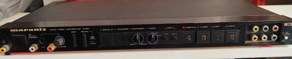 Controlador Video/ audio Marantz AV251 Usado
