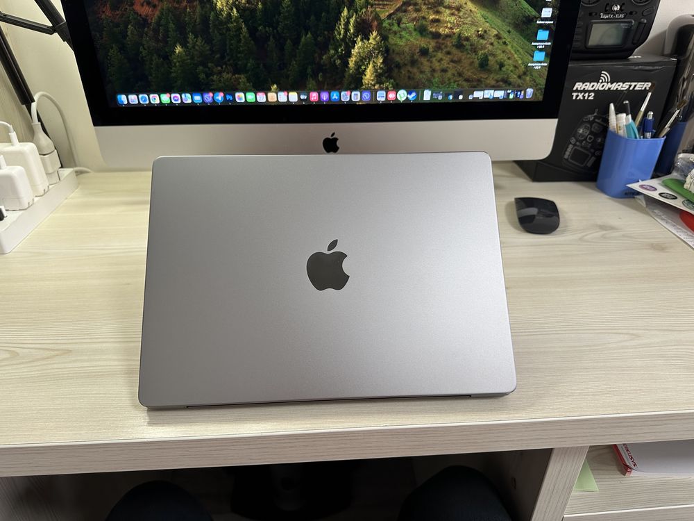 Apple MacBook Pro 14 M1 Pro 16/512Gb Space
