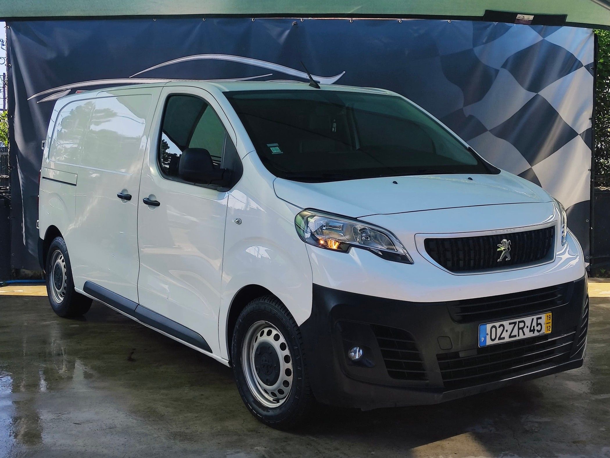 Peugeot Expert 1.5 BlueHDi L2H1 Premium Standard