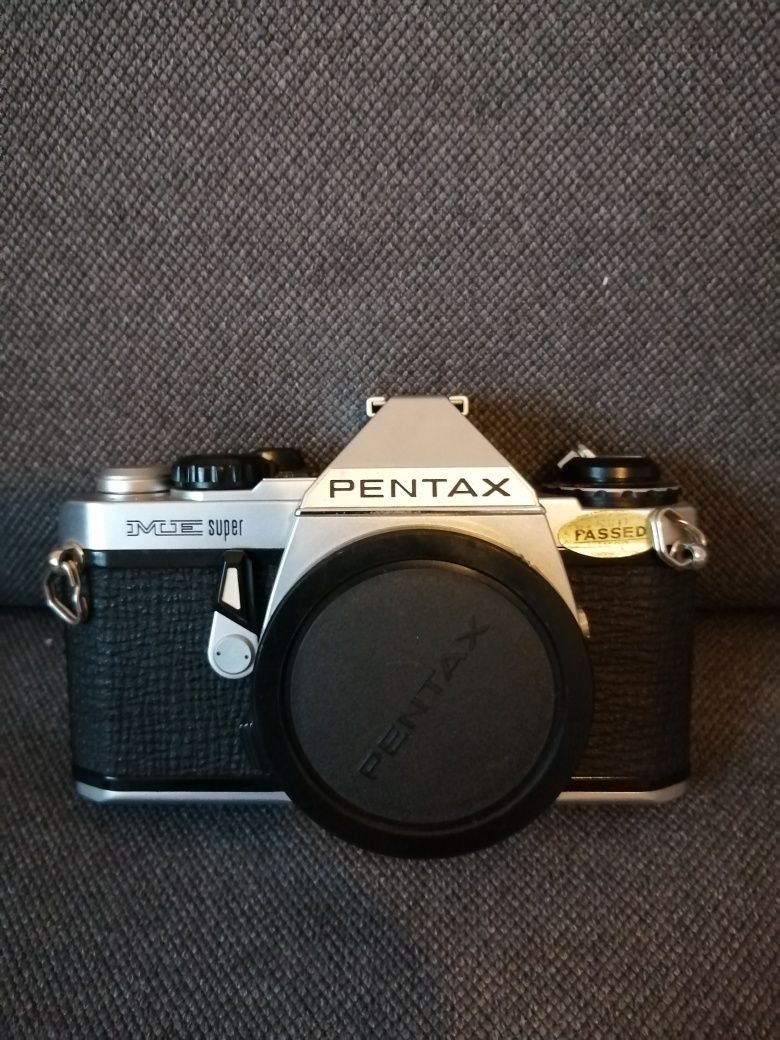 Canon. Pentax piękna walizka